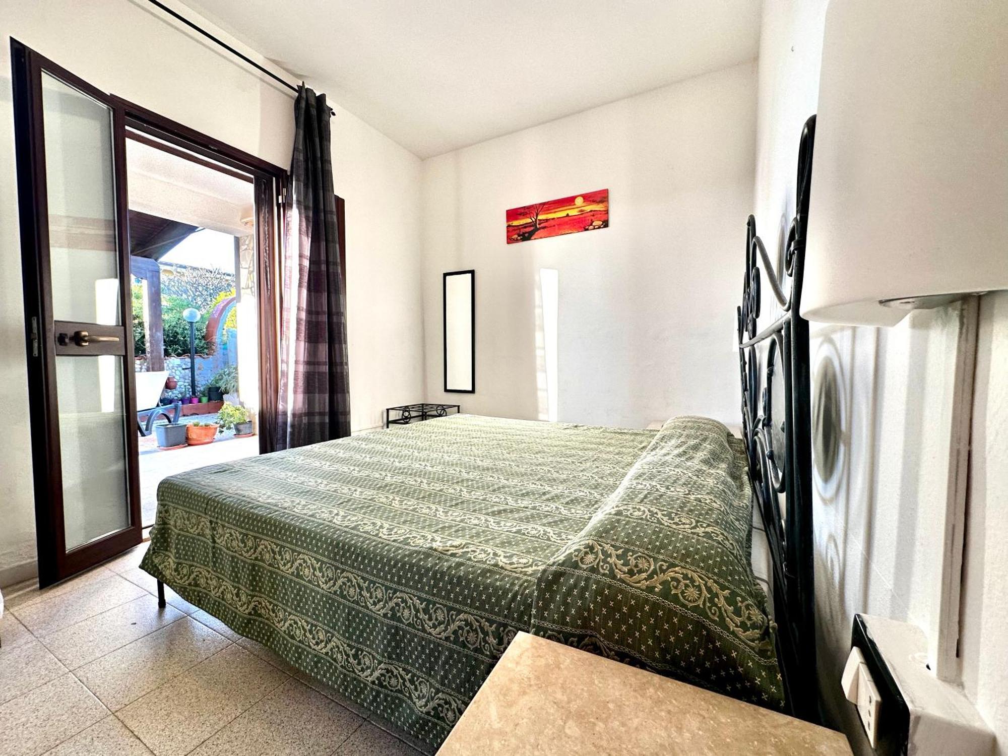 Casa Del Sole Apartment Campofelice Di Roccella Luaran gambar