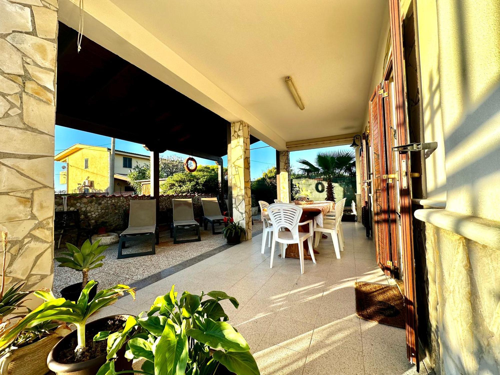 Casa Del Sole Apartment Campofelice Di Roccella Luaran gambar