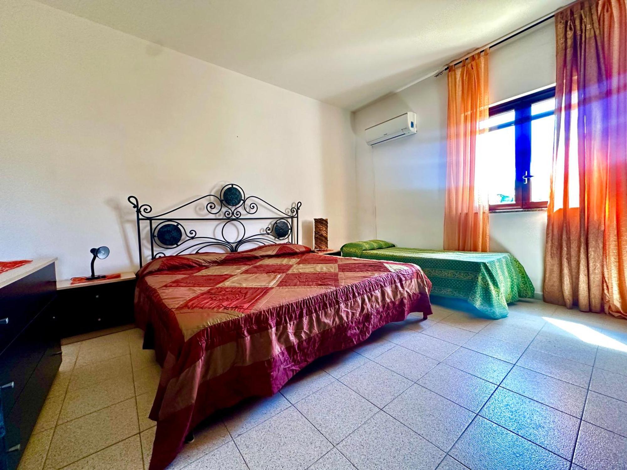 Casa Del Sole Apartment Campofelice Di Roccella Luaran gambar